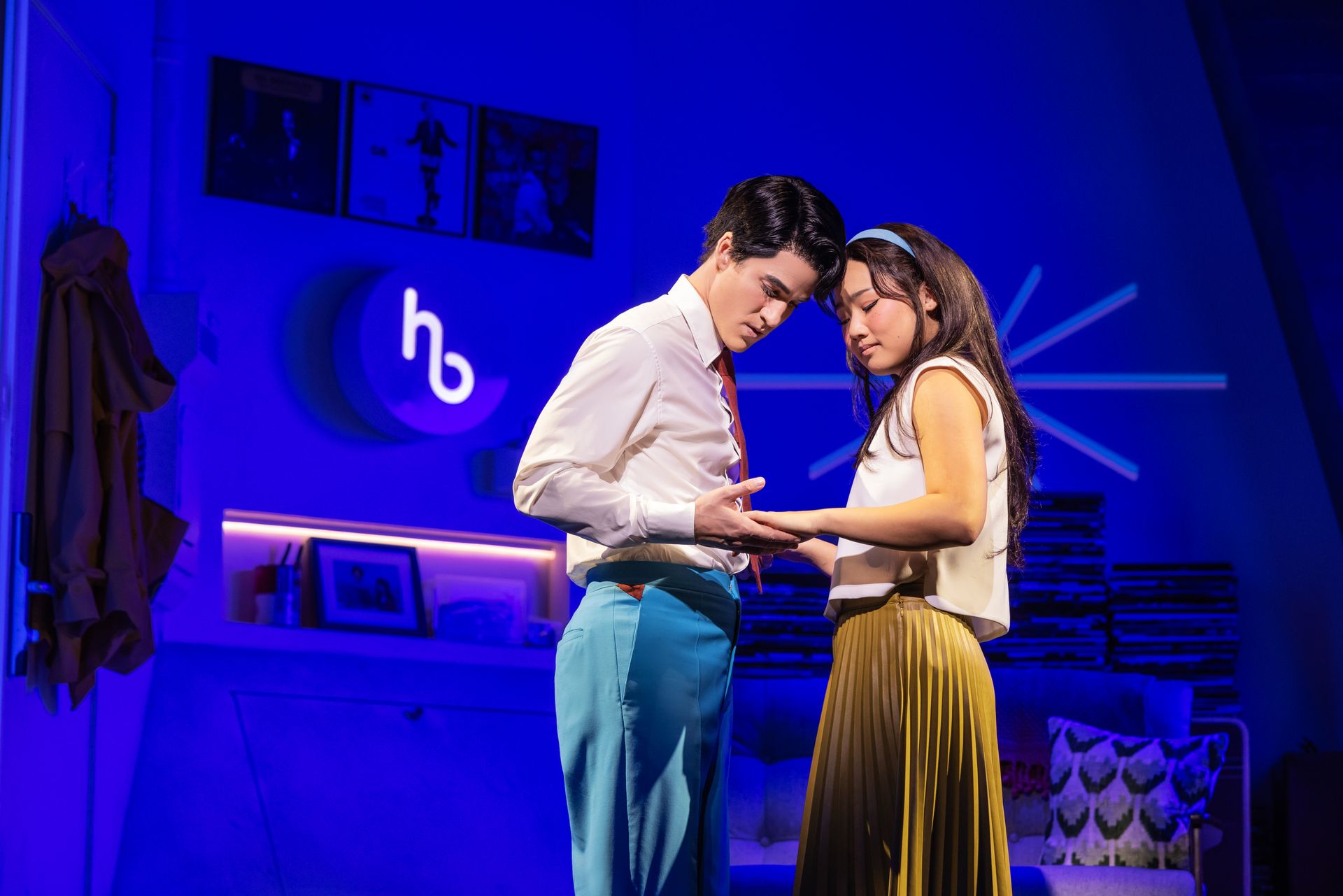 Maybe Happy Ending - Imagem 1